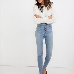 petite 11” high-rise button front Roadtripper